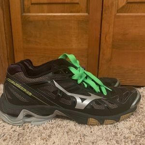 Mizuno Atheltic shoes